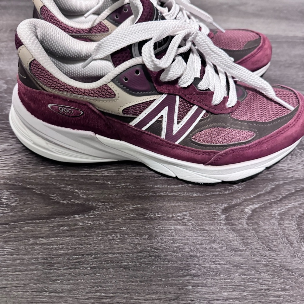 New Balance 990v6 MiUSA Teddy Santis Sneakers in Burgundy Tan